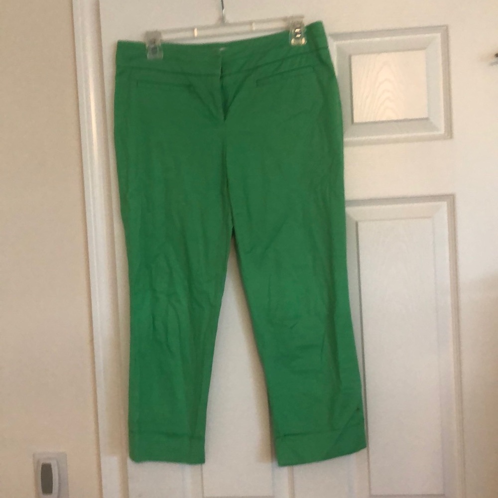 Kelly green capris
